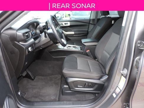 Used 2023 Ford Explorer XLT RWD image 16