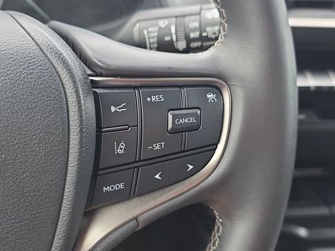 Used 2021 Lexus UX 250h w/ Accessory Package (Z1) AWD/4WD image 17