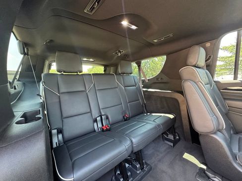 Used 2021 Cadillac Escalade ESV Sport AWD/4WD image 39