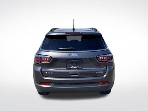 Used 2023 Jeep Compass Latitude AWD/4WD image 8