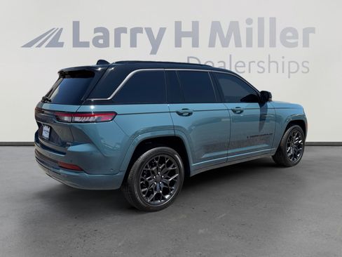 Used 2026 Jeep Grand Cherokee Summit w/ Obsidian Package AWD/4WD image 5
