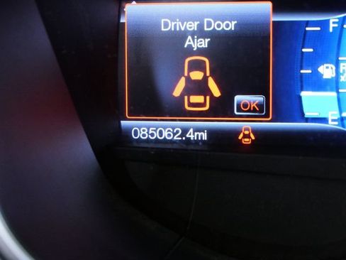 Used 2016 Ford Fusion SE FWD image 24
