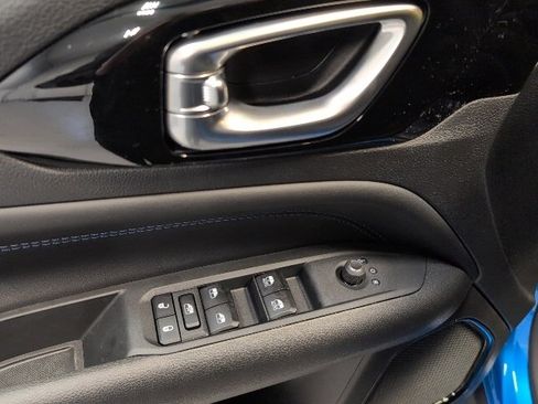 New 2026 Jeep Compass Limited image 15