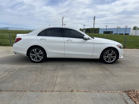 Certified 2018 Mercedes-Benz C 300 4MATIC Sedan image 10