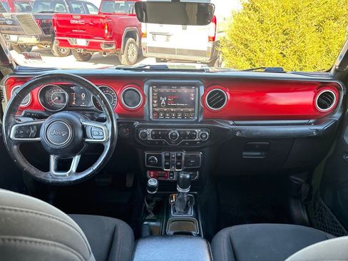 Used 2021 Jeep Gladiator Rubicon image 16