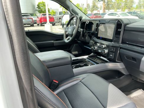 Used 2025 Ford F350 Lariat w/ Black Appearance Package AWD/4WD image 15