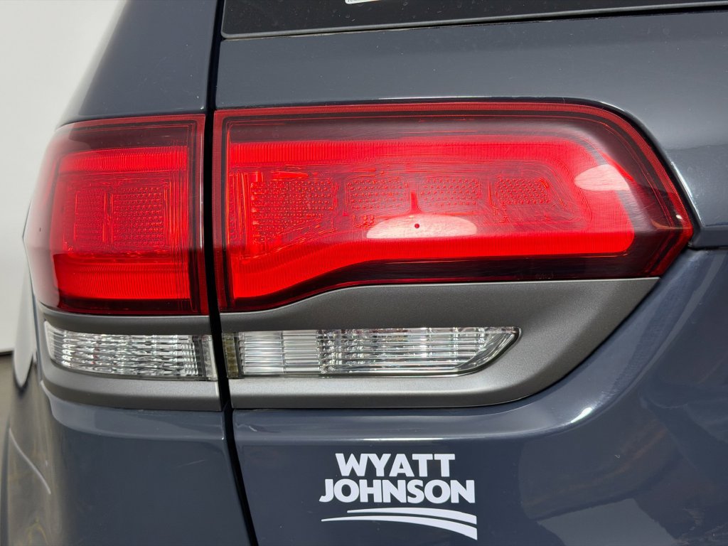 Used 2017 Jeep Grand Cherokee Trailhawk AWD/4WD image 12