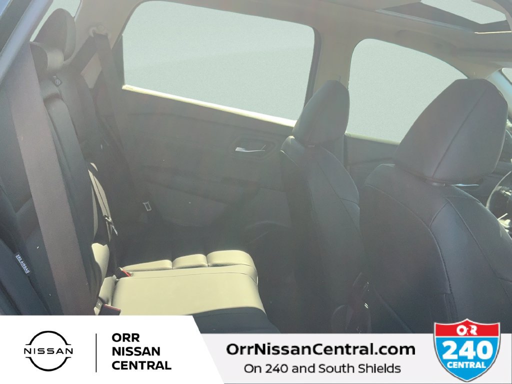 New 2026 Nissan Rogue Dark Armor AWD/4WD image 12