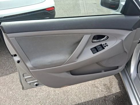 Used 2007 Toyota Camry LE FWD image 10
