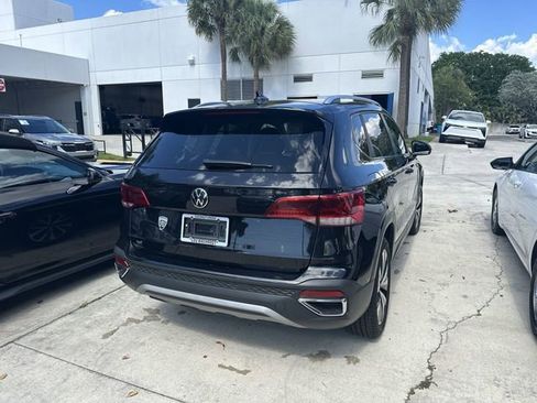 Used 2024 Volkswagen Taos SE FWD image 20