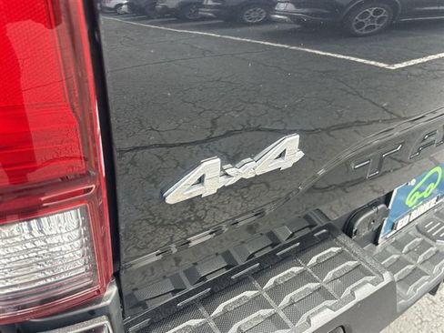 Used 2022 Toyota Tacoma SR AWD/4WD image 29