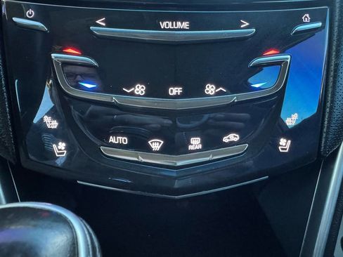 Used 2018 Cadillac XTS Luxury image 23