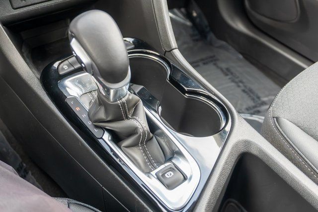 Used 2023 Buick Encore GX Select w/ Sport Touring Package FWD image 29