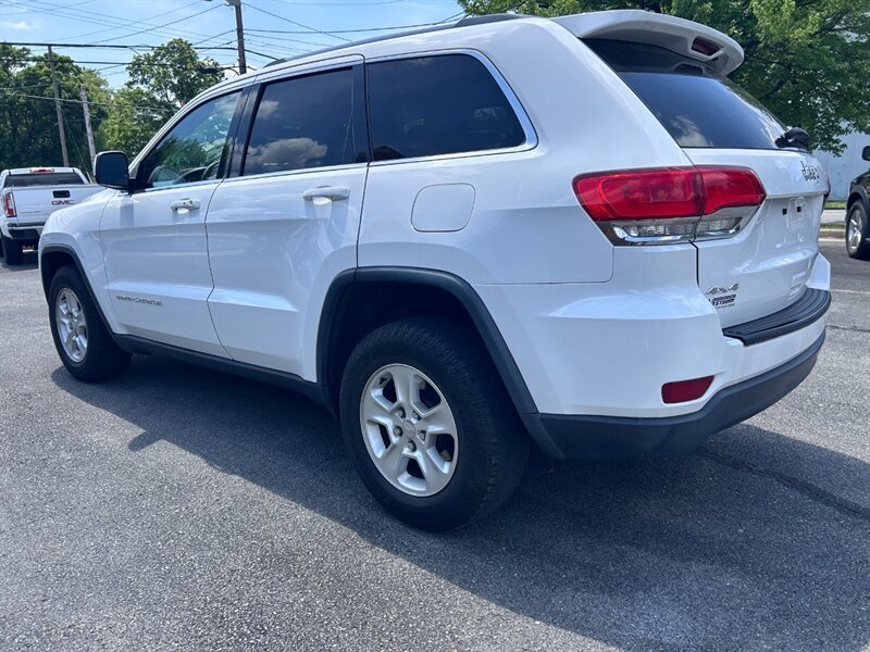 Used 2014 Jeep Grand Cherokee Laredo w/ Quick Order Package 23E AWD/4WD image 5