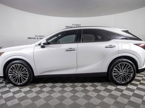 Used 2025 Lexus RX 450h AWD w/ Luxury Package image 6