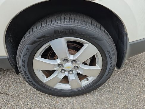 Used 2011 Chevrolet Traverse LT w/ All-Star Package FWD image 6