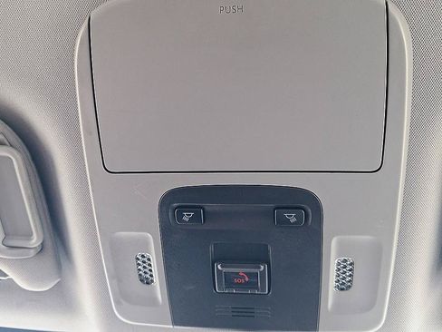 Used 2023 Toyota Camry SE FWD image 31