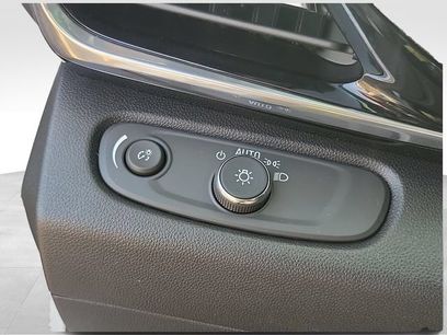 Used 2024 Buick Envista Sport Touring w/ Convenience I Package