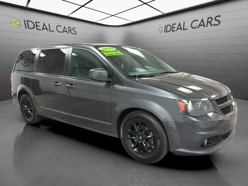 Used 2019 Dodge Grand Caravan GT FWD image 3
