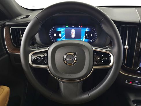 Used 2025 Volvo XC60 B5 Ultra w/ Protection Package Premier AWD/4WD image 19