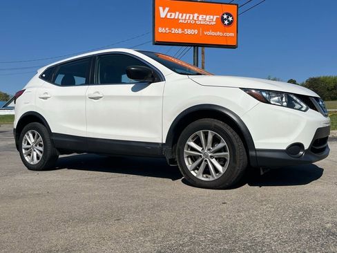 Used 2017 Nissan Rogue Sport S w/ S Appearance Package image 1