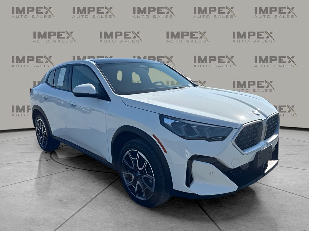 Used 2026 BMW X2 xDrive28i AWD/4WD image 7