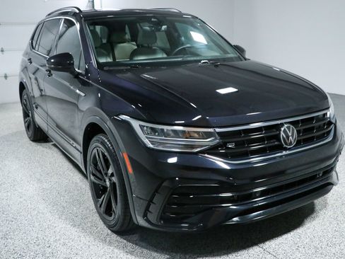 Used 2023 Volkswagen Tiguan SE R-Line FWD image 5