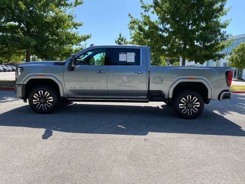 Used 2024 GMC Sierra 2500 Denali Ultimate AWD/4WD image 4