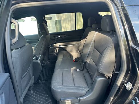 Used 2024 Chevrolet Traverse LS w/ Midnight/Sport Edition FWD image 20