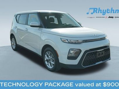 Used 2022 Kia Soul LX w/ Technology Package