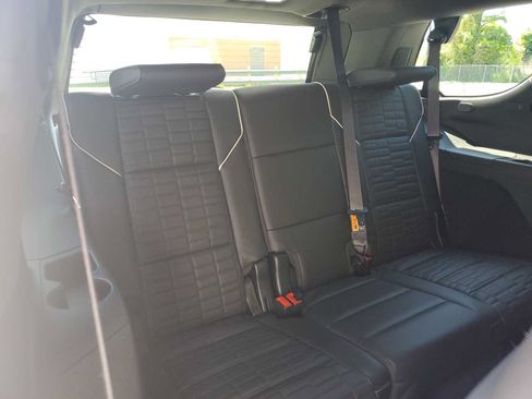 Used 2025 Cadillac Escalade Sport Platinum AWD/4WD image 23