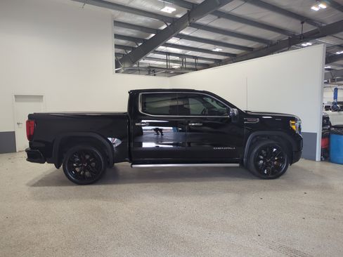 Used 2021 GMC Sierra 1500 Denali w/ Denali Ultimate Package image 2