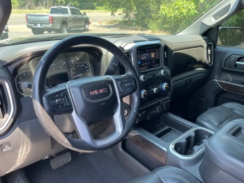 Used 2020 GMC Sierra 1500 SLT RWD image 23