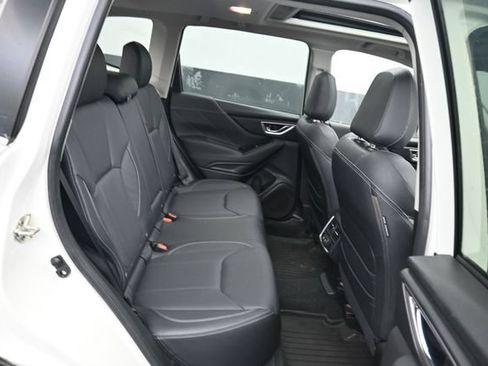 Used 2019 Subaru Forester Limited AWD/4WD image 8