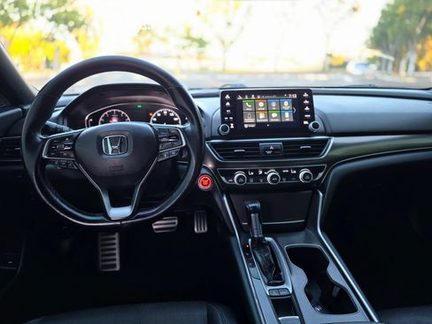 Used 2019 Honda Accord Sport image 19
