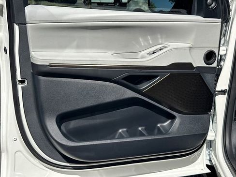 New 2026 Lincoln Navigator L Black Label image 12