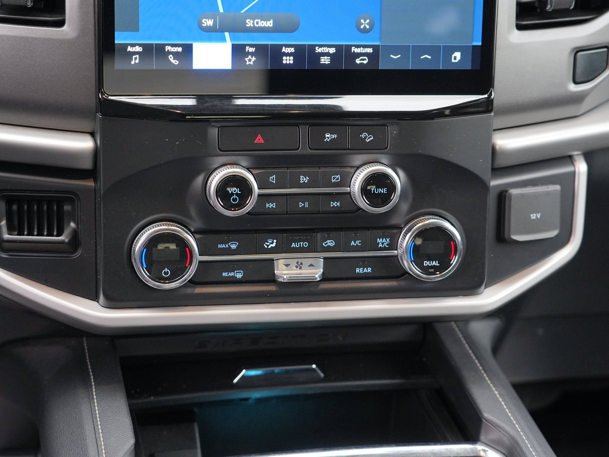 Used 2022 Ford Expedition Max XL AWD/4WD image 23