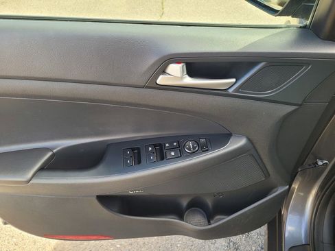 Used 2019 Hyundai Tucson Night image 14