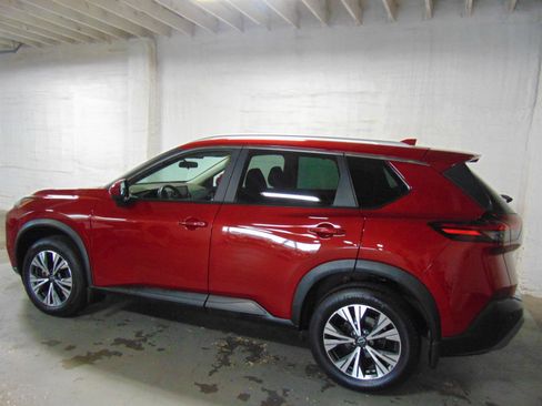 Used 2023 Nissan Rogue SV AWD/4WD image 4