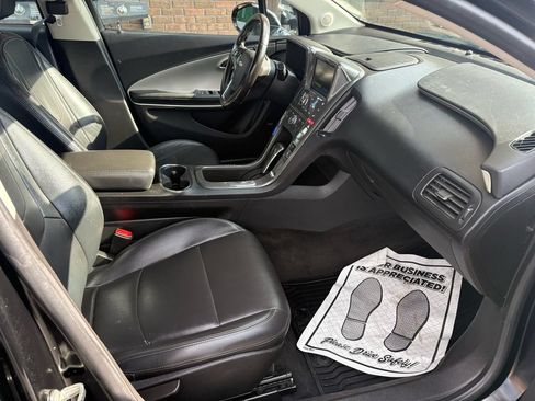 Used 2015 Chevrolet Volt Premium w/ Premium Trim Package FWD image 13