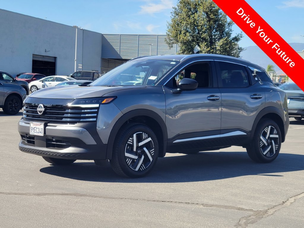 Used 2026 Nissan Kicks SV w/ SV Premium Package FWD image 2