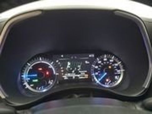 Used 2024 Toyota Highlander XLE image 12