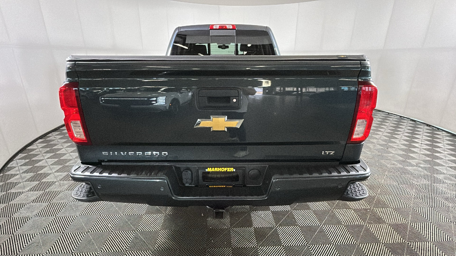 Used 2017 Chevrolet Silverado 1500 LTZ Z71 w/ LTZ Plus Package AWD/4WD image 4