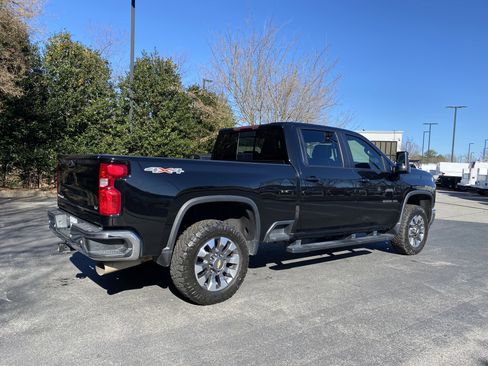 Used 2022 Chevrolet Silverado 2500 LT w/ All Star Edition image 8