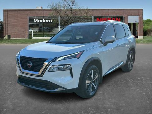 Used 2023 Nissan Rogue SL image 1