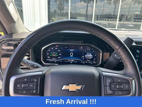 Used 2025 Chevrolet Silverado 1500 LT RWD image 9