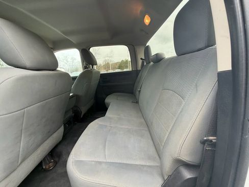 Used 2016 RAM 2500 Tradesman w/ Chrome Appearance Group image 12