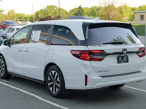 Used 2025 Honda Odyssey EX-L image 5