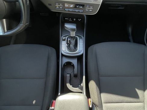 Used 2024 Hyundai Kona SEL image 19