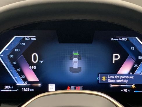 Used 2025 BMW X3 xDrive30i w/ Premium Package image 17